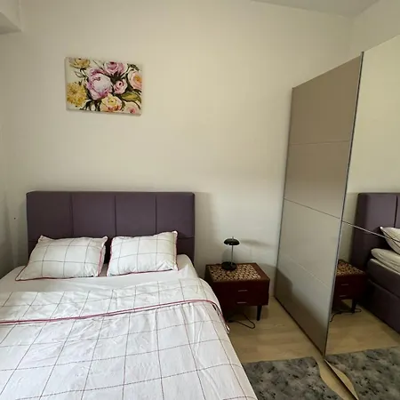 Vera Apartment